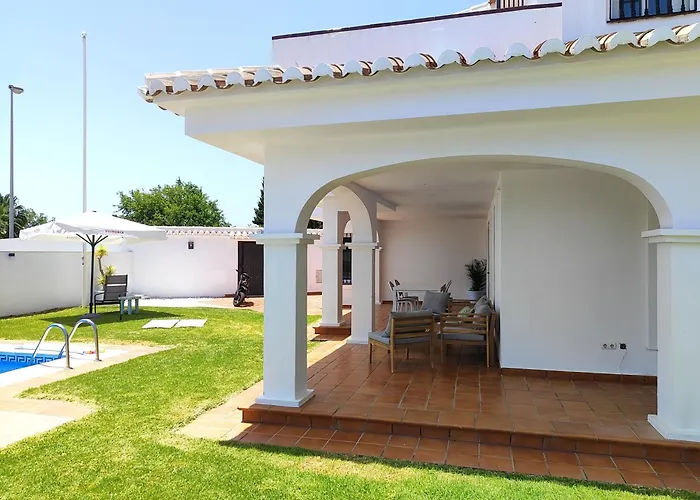 Evans Realty Av Villa & Piscina & Bbq & Chill Out